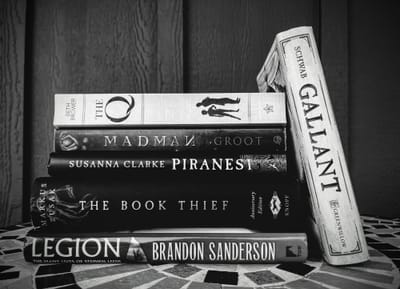 The Gems in the Bookshelves