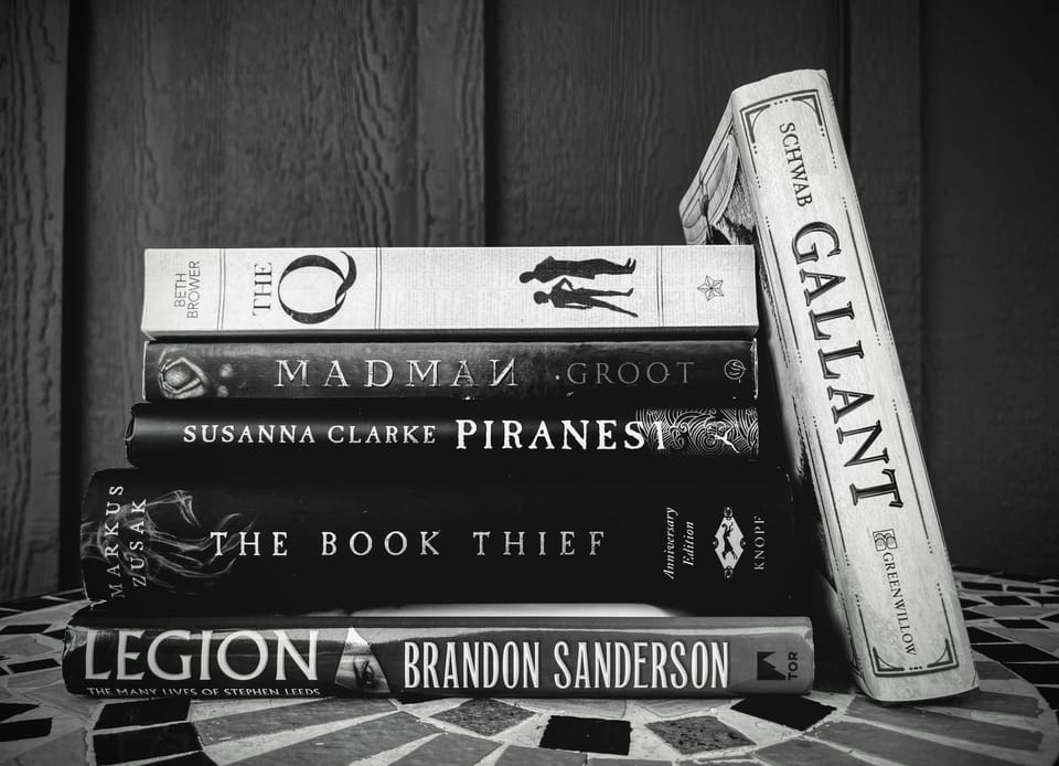 The Gems in the Bookshelves